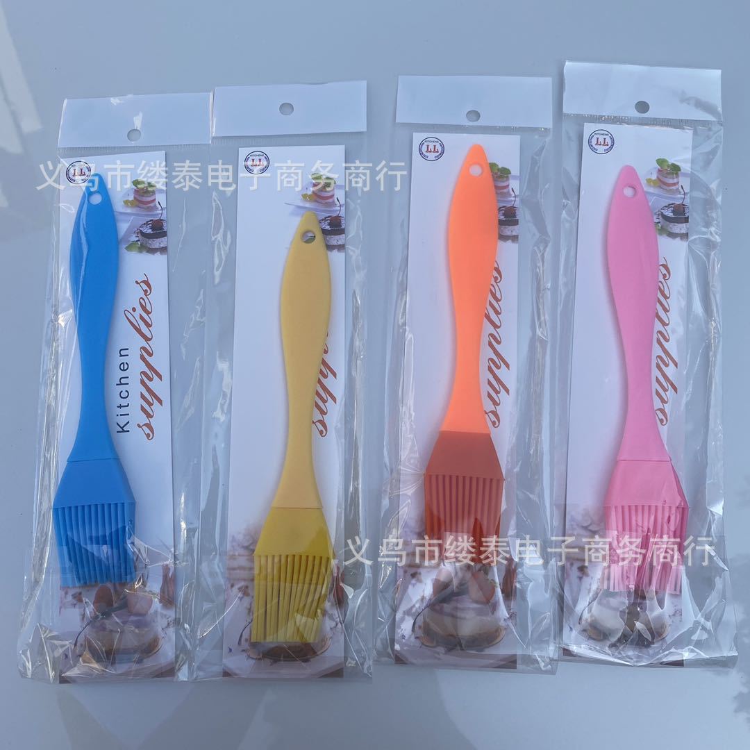 热卖直销家用厨房硅胶烘焙套装卡袋烘培工具烧烤刷奶油刮刀半透明