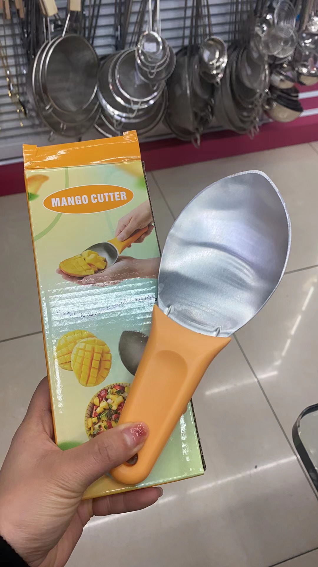 芒果切丁神器不锈钢开水果分割挖粒模具多功能吃西瓜勺切块专用刀