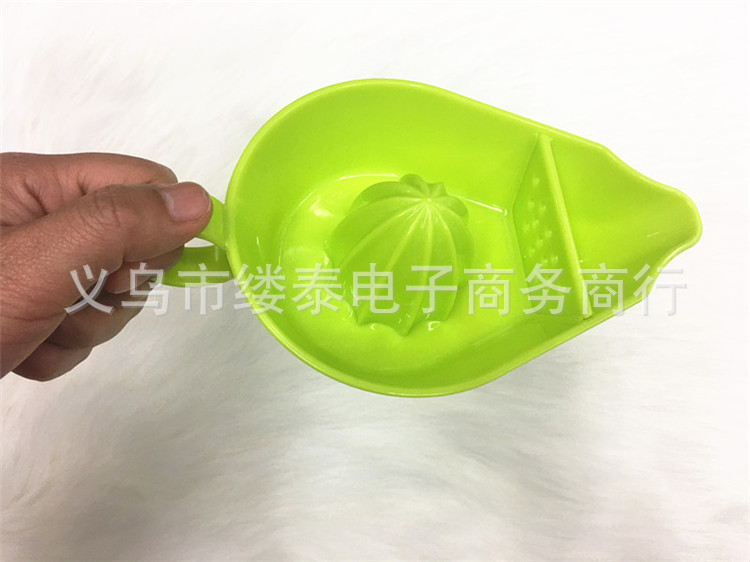 厨房手动柠檬榨汁器简易塑料柠檬挤压汁橙汁压榨器果汁机榨果器