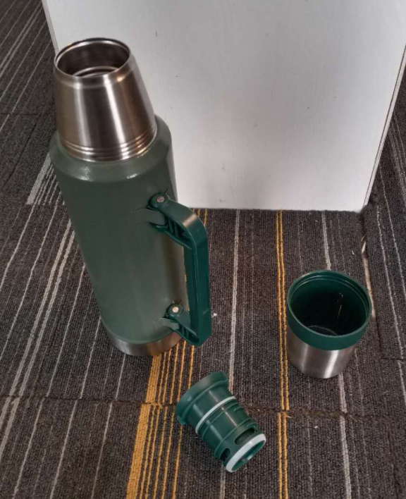 保温杯