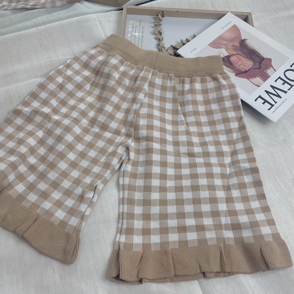 【chunyu】✨喇叭格子裤 半路进去了。好可爱。B1135