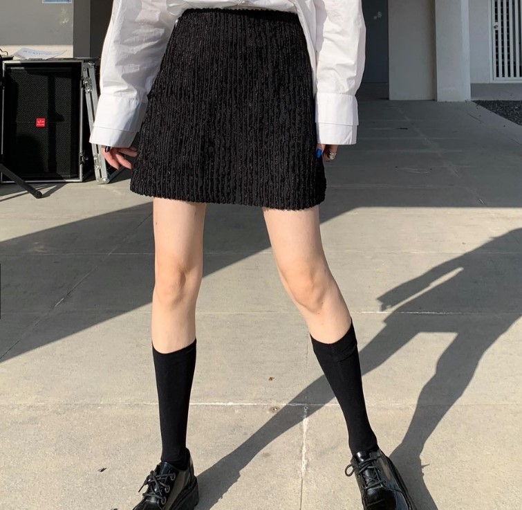 Chunyu✨灯芯绒面料 A 字短裙。 灯芯绒半身裙A字款21019#