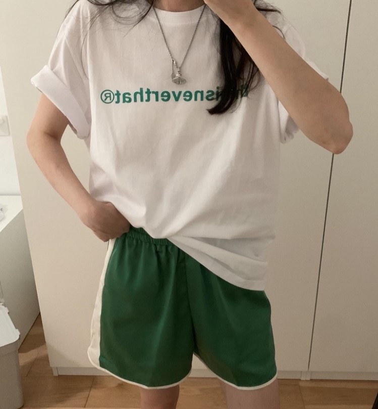 Chunyu✨亮面面料短裤短裤韩版裤22150#