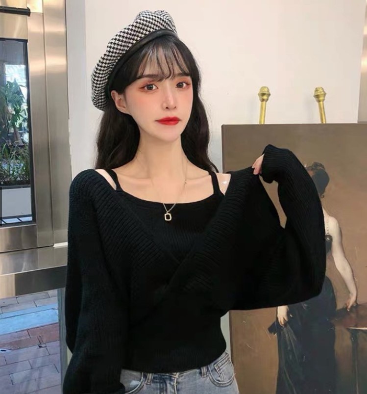 Chunyu✨V领长袖真丝衬衫 里面装扮一行。 可爱韩风3010#