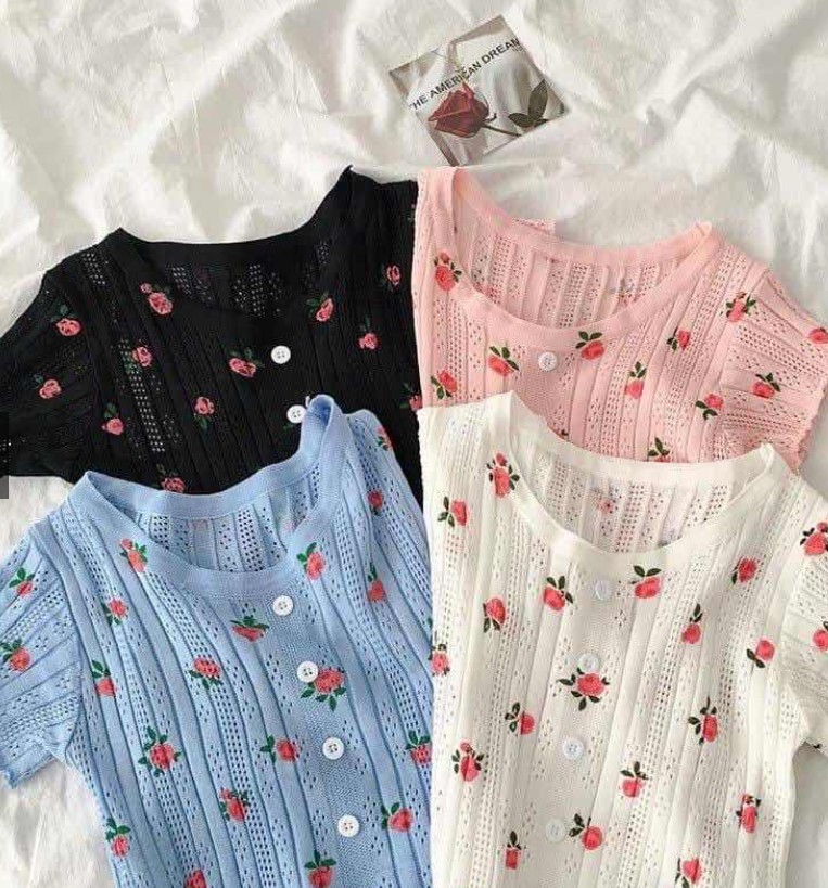 Chunyu✨可爱玫瑰花图案装饰针织衫 B123