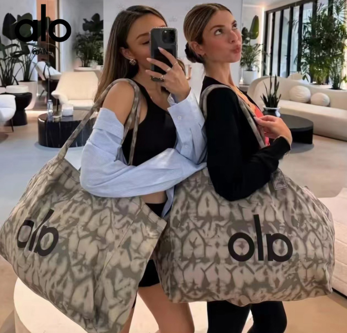 alo大容量瑜伽包单肩包运动健身休闲包