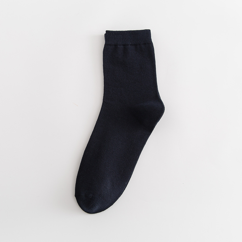 男士纯棉中筒袜吸汗防臭男士商务休闲纯色四季款黑白灰棉袜