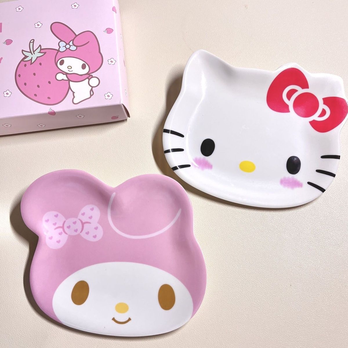 三丽欧可爱卡通小盘子美乐蒂kitty密胺水果盘吐骨碟子蛋糕零食盘