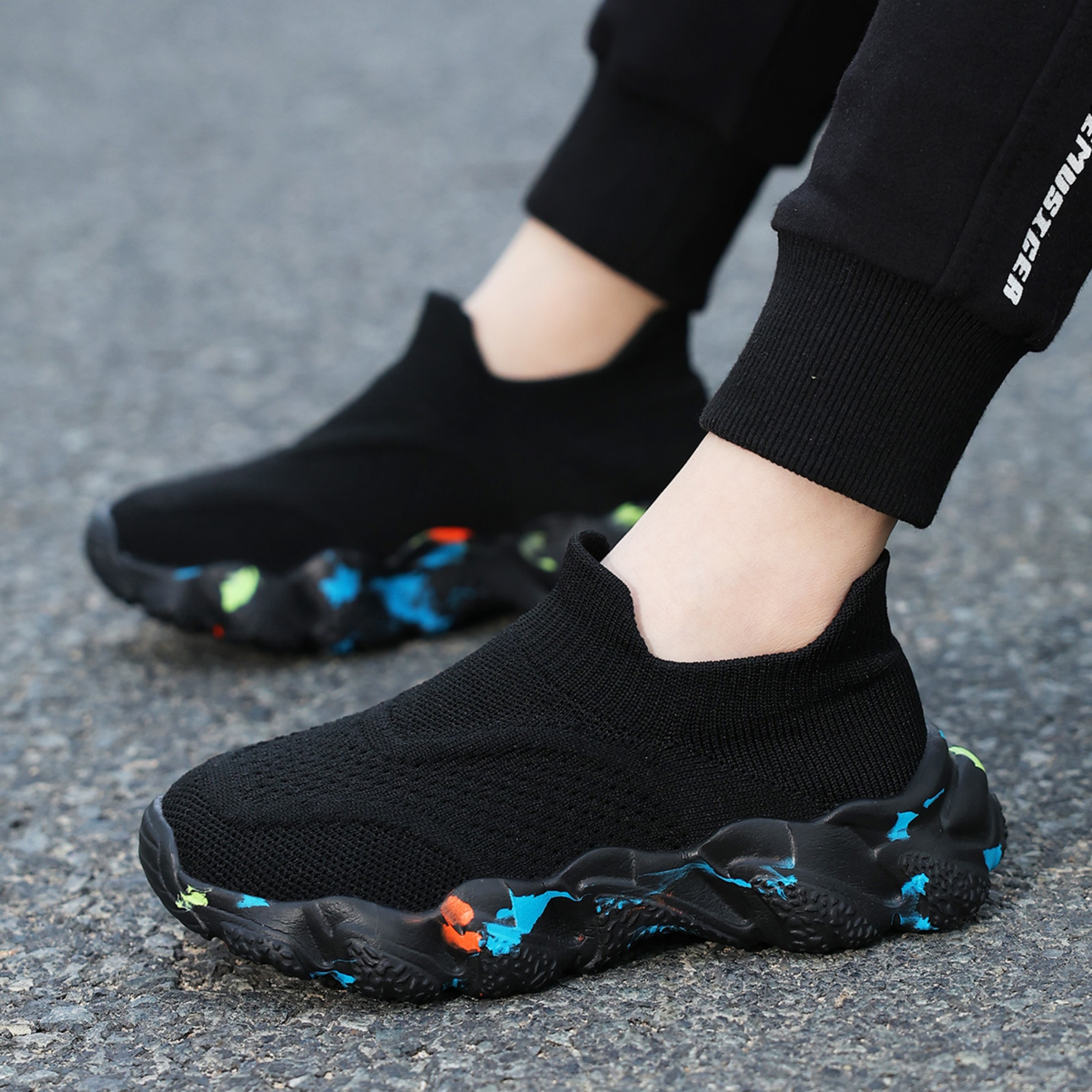 Boys and girls sports casual shoes, boys and girls outdoor sports shoes, camouflage knitted shoes boys and girls daily walking shoes, boys and girls knitted black shoes, boys and girls casual breathable shoes, student shoes