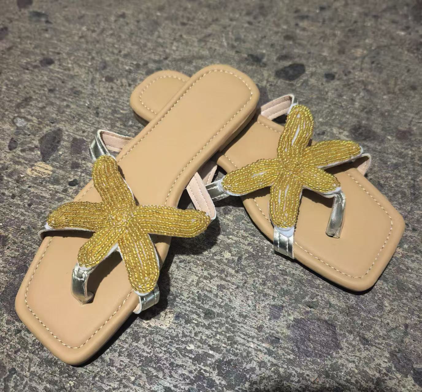 夏季女款编织海边凉鞋