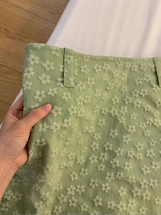 Sweet and spicy girl 3D little flower mint green half-length skirt for women, summer high-end temperament, retro slim short skirt
