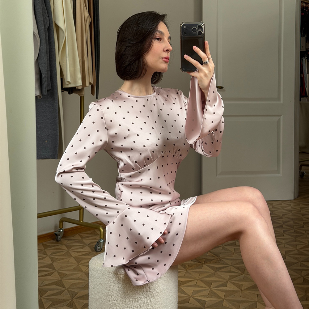 欧美ins优雅气质轻奢辣妹连衣裙时尚修身波点印花长袖包臀短裙女