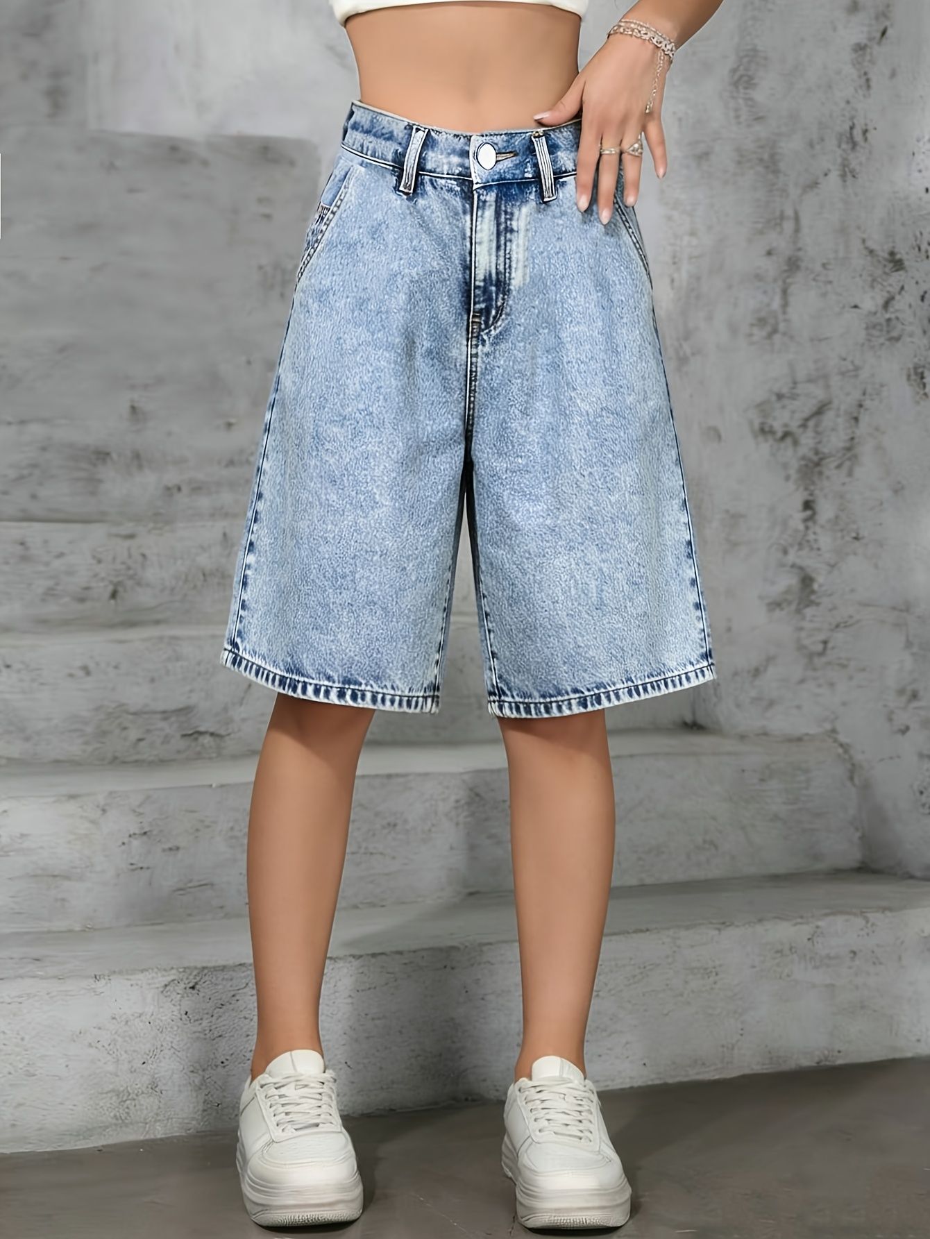 浅蓝色七分牛仔裤女夏季新款复古水洗显瘦阔腿裤