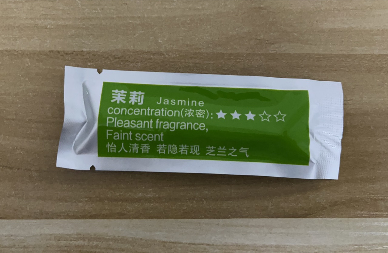 车载固体香膏补充装PE替换芯香薰芯汽车出风口香水夹空调棉芯香棒