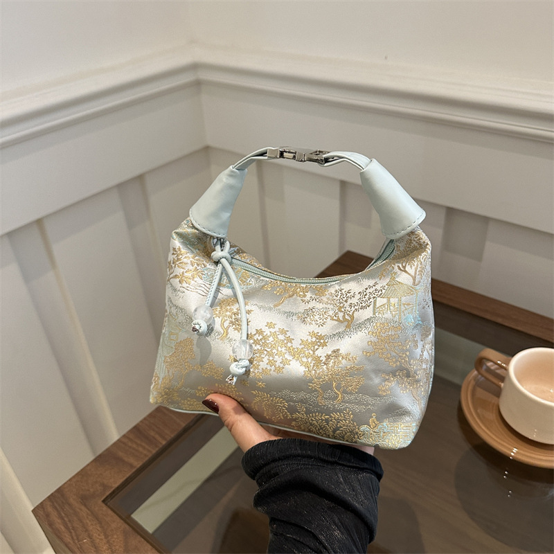 New Chinese style embroidery bag women's new summer commuter messenger bag niche antique hand bucket bag