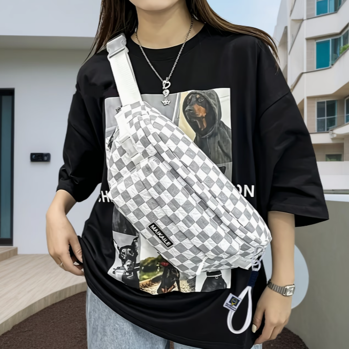 少女风格纹防水尼龙斜挎腰包