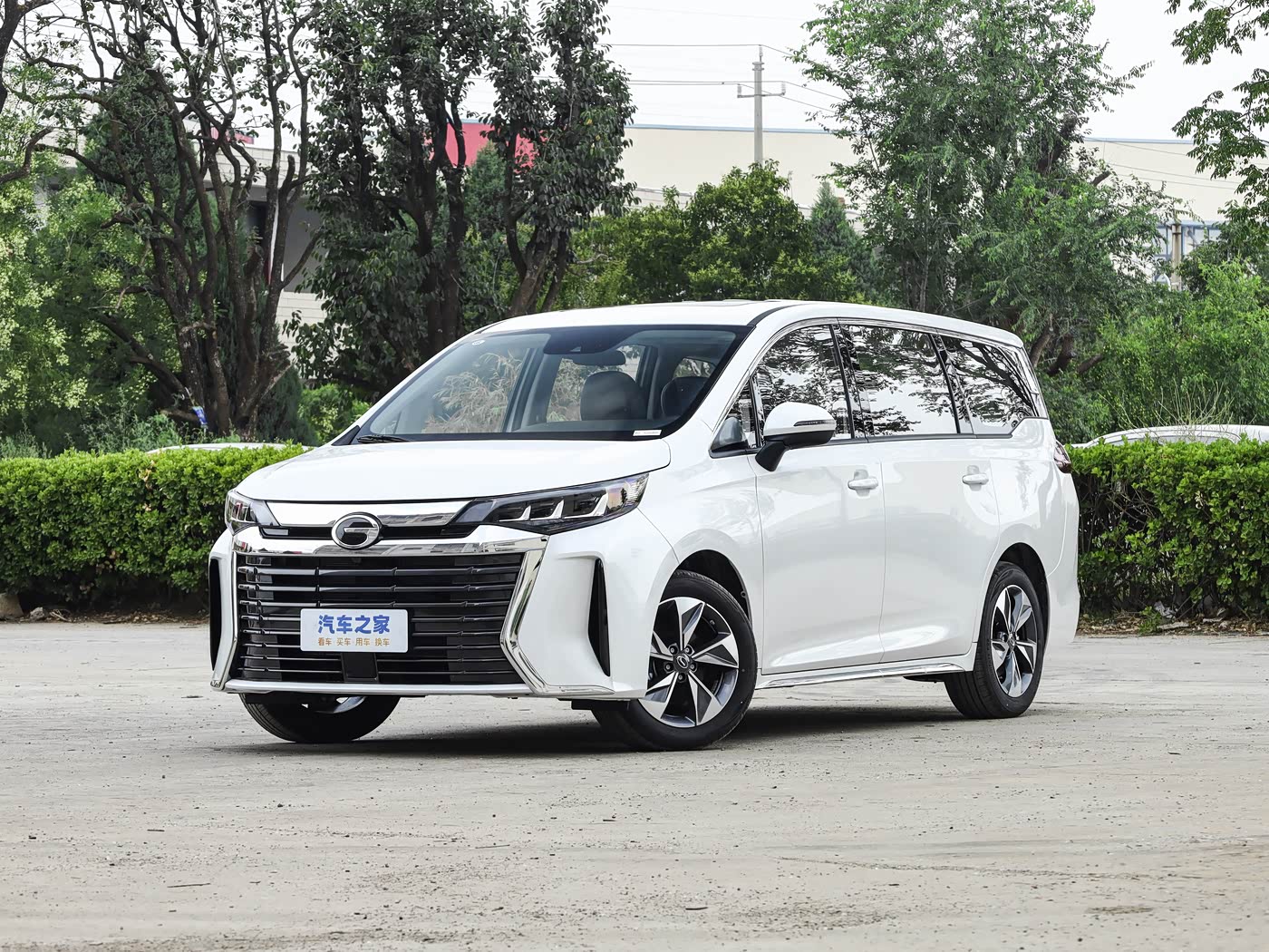 传祺M6-2025款- MAX-270T- WDCT-豪华版-FOB宁波，最小起订量：3-4 件（一个40 英尺高柜集装箱）（可混合包装），新车