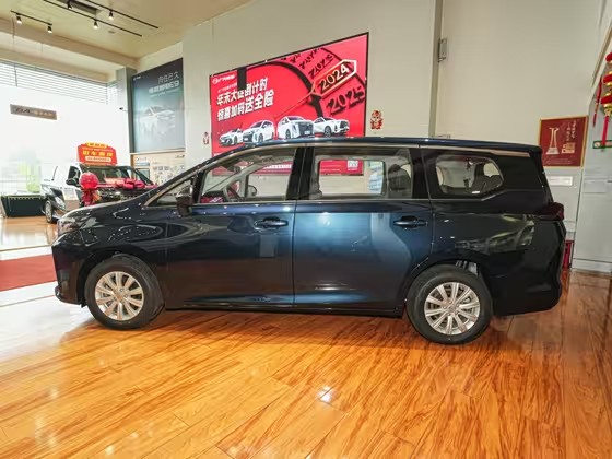 传祺M6-2023款-PRO-270T- DCT-豪华版-FOB宁波，最小起订量：3-4 件（每件 40 单位）（可混合包装），新车