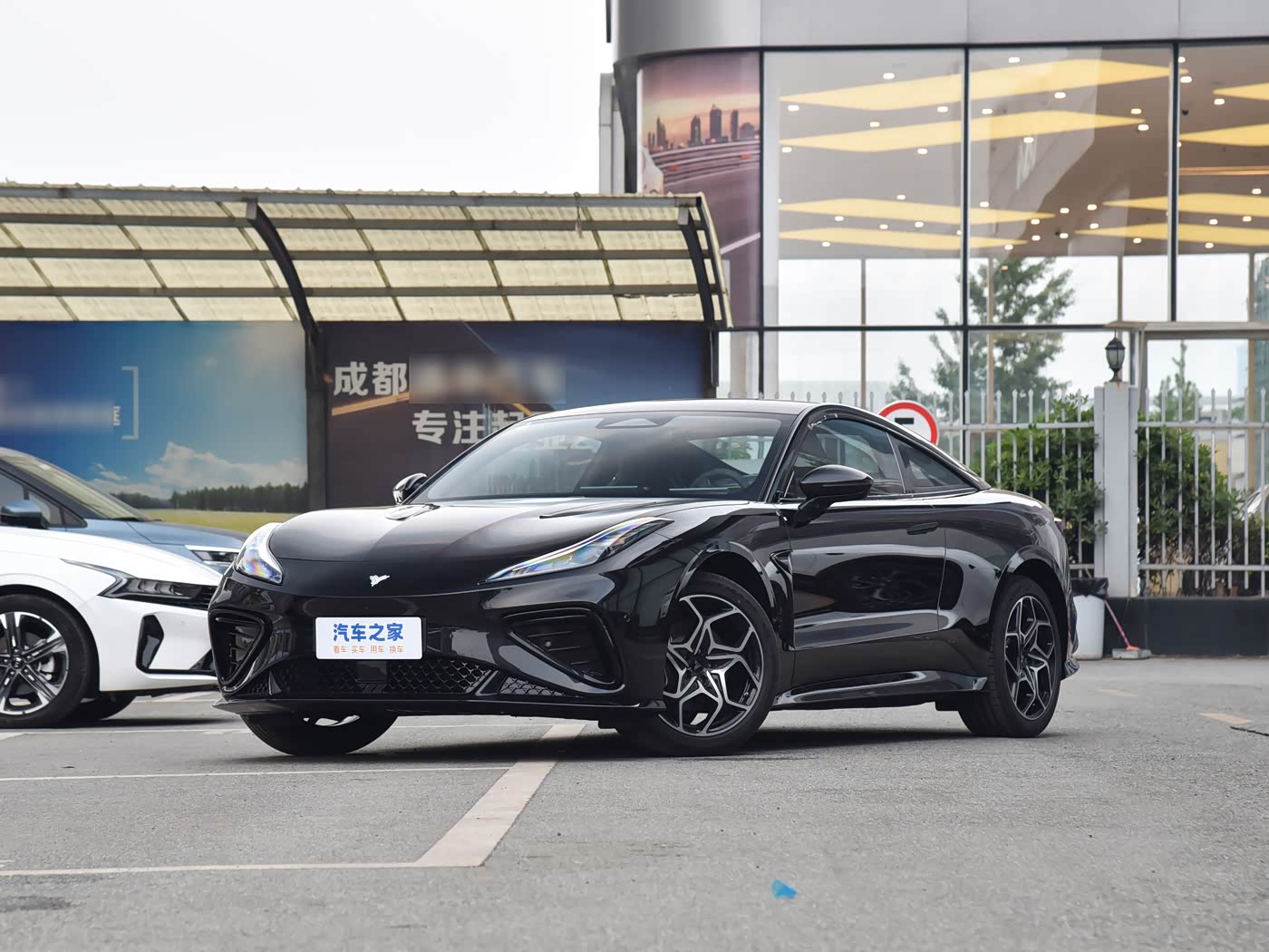 哪吒GT 2023款 560 纯电动 FOB宁波，最小起订量：3-4 件（一个40 英尺高柜集装箱）（可混合包装），新车