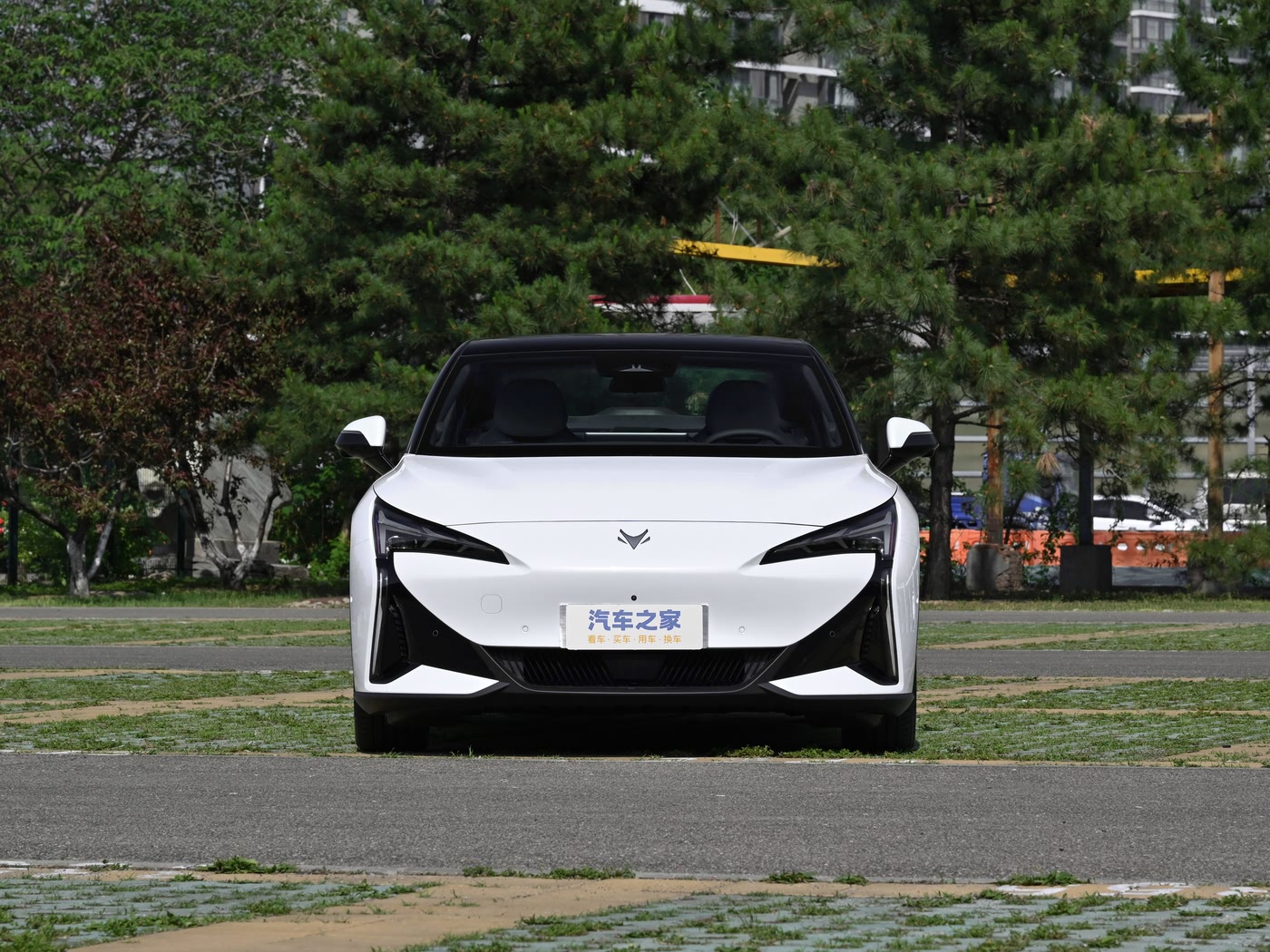 ARCFOX阿尔法S5-2025款630ULTRA神行版390kWFOB宁波，最小起订量：3-4 件（一个40 英尺高柜集装箱）（可混合包装），新车