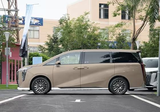 传祺M8-2023款-宗师系列-400T-旗舰版-FOB宁波，最小起订量：3-4 件（一个40 英尺高柜集装箱）（可混合包装），新车