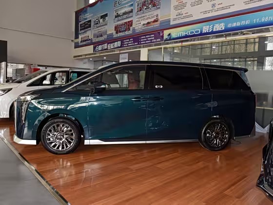 传祺M8-2023款-宗师系列-400T-旗舰版-FOB宁波，最小起订量：3-4 件（一个40 英尺高柜集装箱）（可混合包装），新车