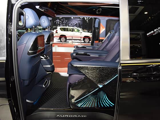 维努斯 2023款 2.0T 威影 FOB宁波，最小起订量：3-4 件（一个40 英尺高柜集装箱）（可混合包装），新车，汽油车