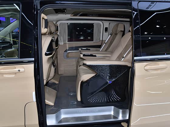 维努斯 2023款 2.0T 拉帝 FOB宁波，最小起订量：3-4 件（一个40 英尺高柜集装箱）（可混合包装），新车，汽油车