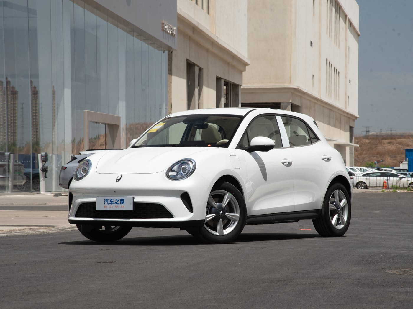 欧拉好猫 2025款 纯电动 430km豪华型 FOB宁波，最小起订量：3-4 件（一个40 英尺高柜集装箱）（可混合包装），新车