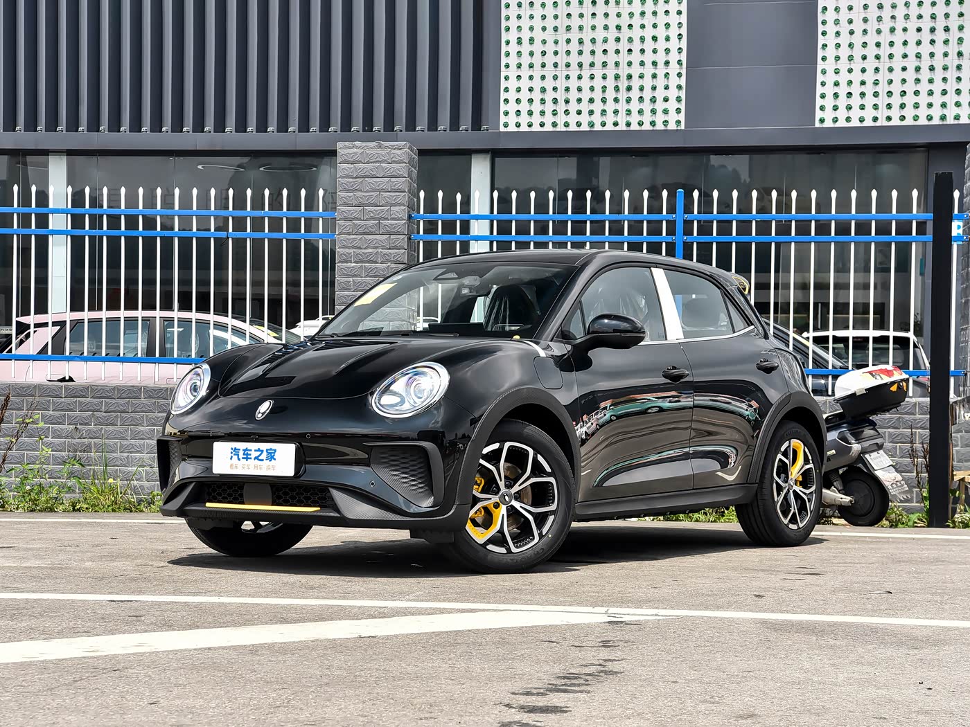 欧拉好猫GT 2025款 纯电动 木兰版 430km 尊荣型 FOB宁波，最小起订量：3-4 件（一个40 英尺高柜集装箱）（可混合包装），新车