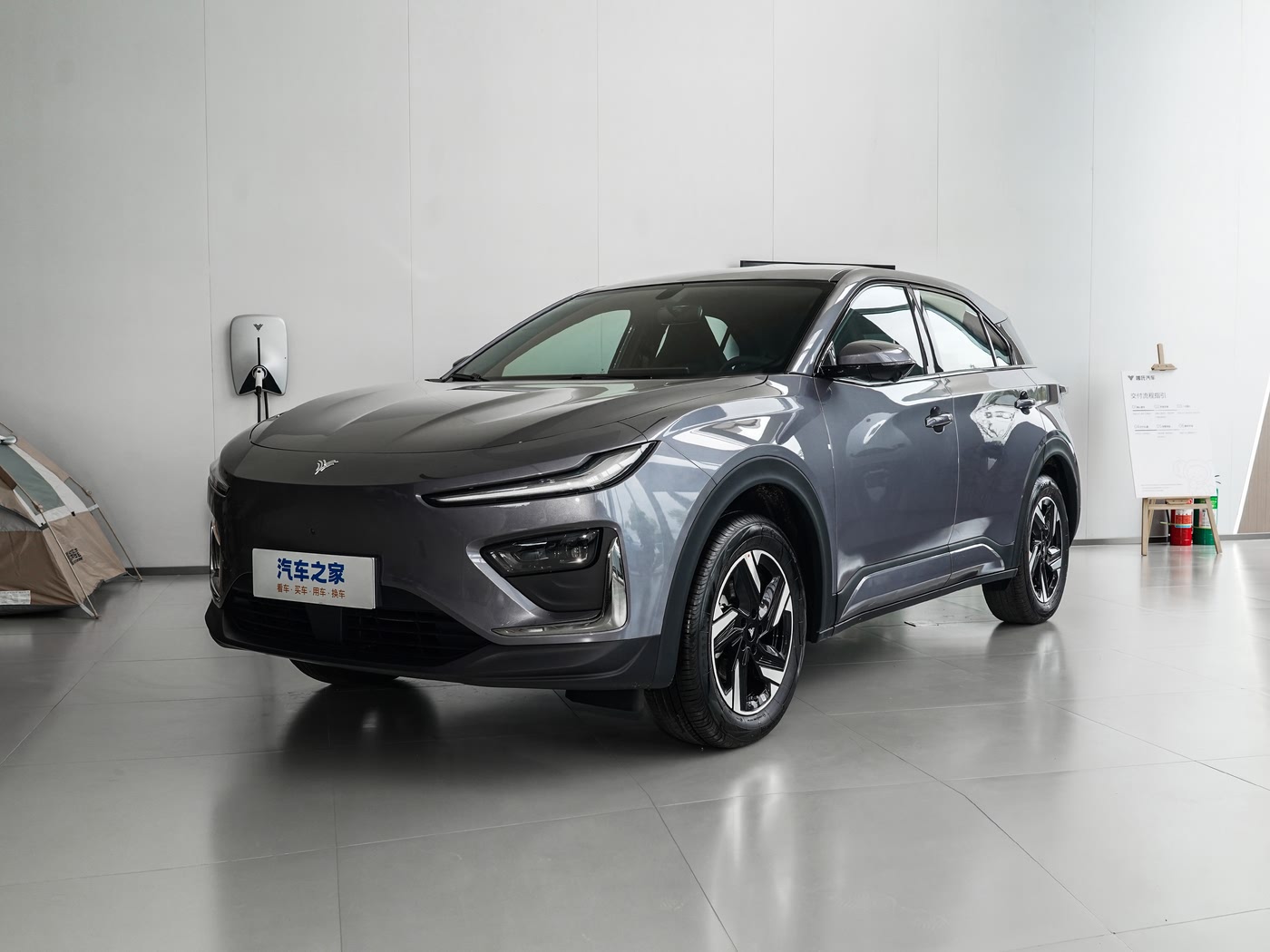 哪吒X 2025款 纯电 500 Plus FOB宁波，最小起订量：3-4 件（一个40 英尺高柜集装箱）（可混合包装），新车