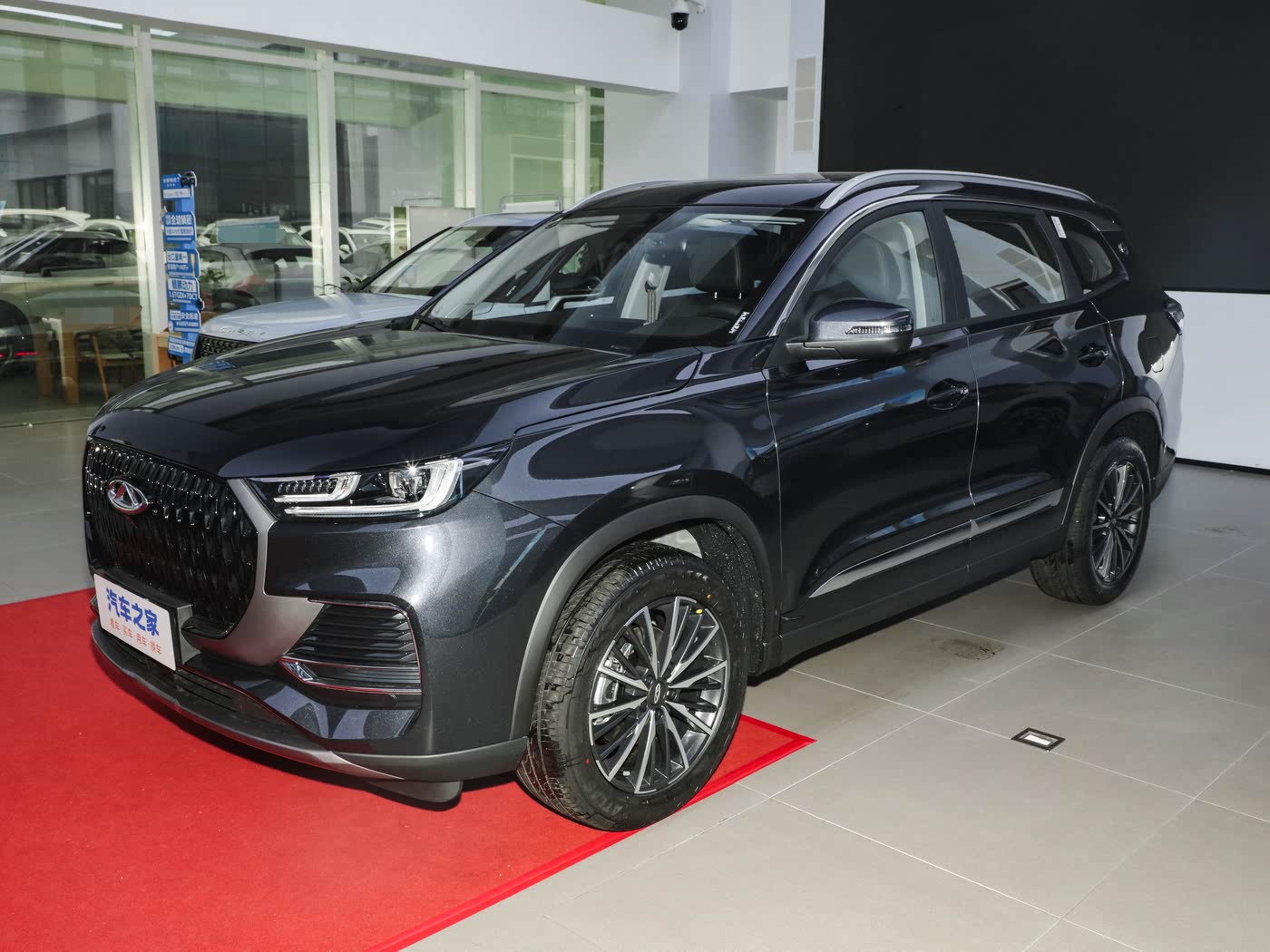 Tiggo 8 2025 Excellence Edition 230TCI ручной комфорт версия чистый бензин 7-местный FOB Ningbo, минимальный объем заказа: 3-4 шт (один 40-футовый высокий контейнер) (смешиваемая упаковка), новый автомобиль