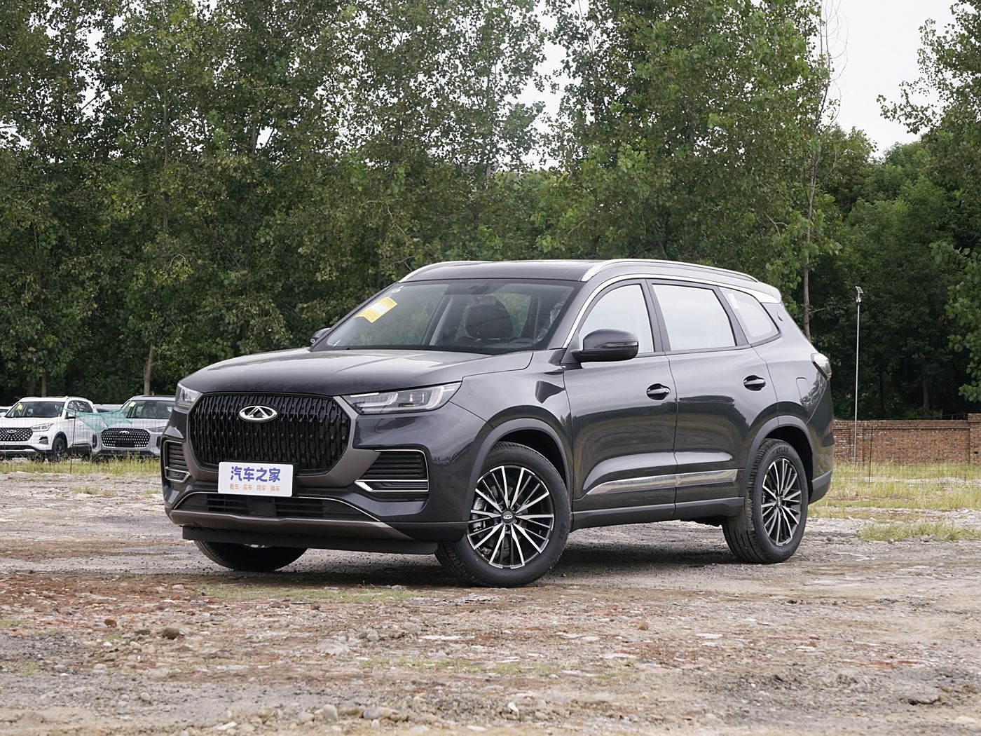 瑞虎8 2025款 卓越版230TCI 自动豪华版 纯汽油 5座 FOB宁波，最小起订量：3-4 件（一个40 英尺高柜集装箱）（可混合包装），新车