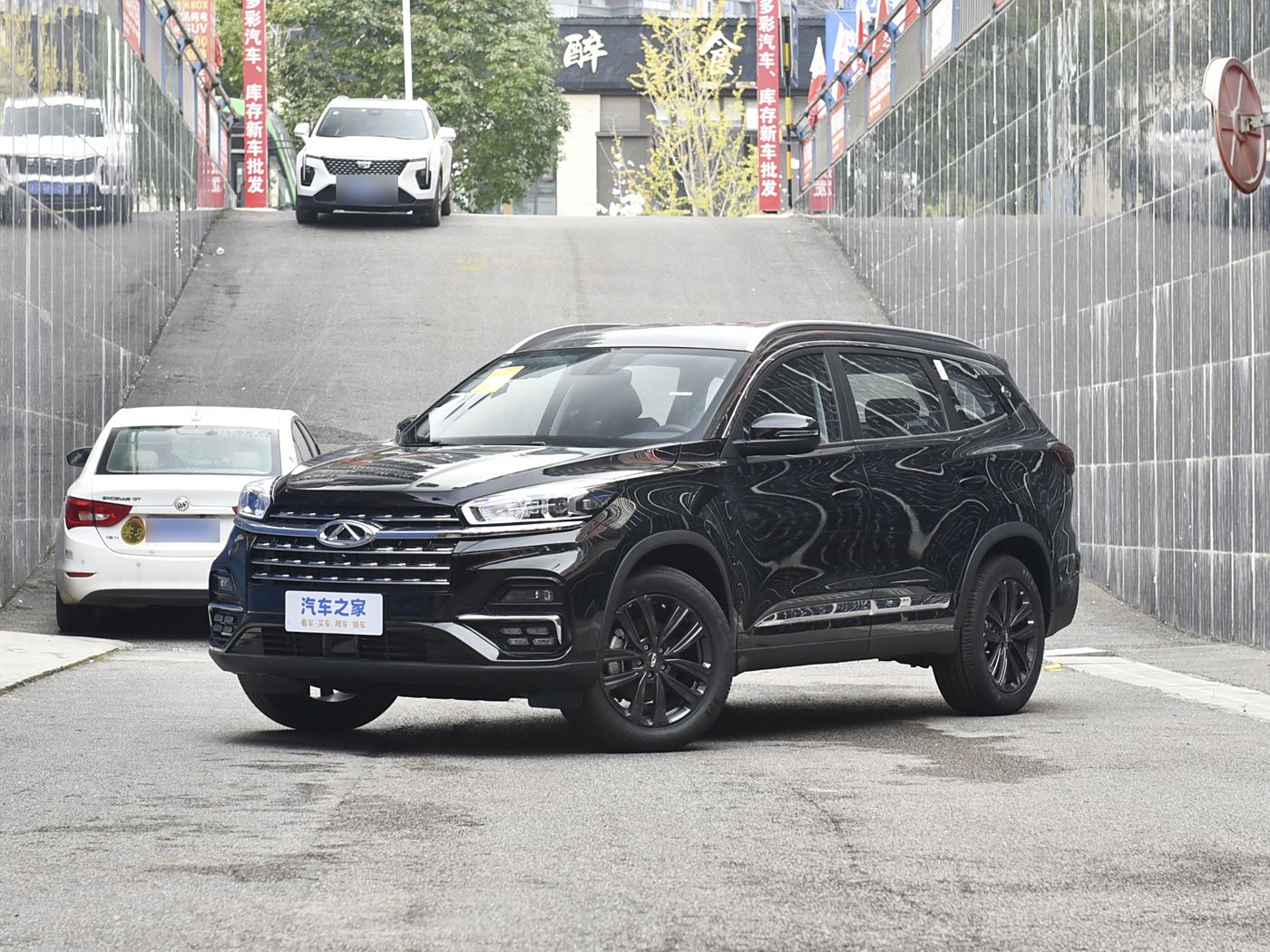 瑞虎8 2024款 230TCI 自动新潮版 纯汽油 5座 FOB宁波，最小起订量：3-4 件（一个40 英尺高柜集装箱）（可混合包装），新车