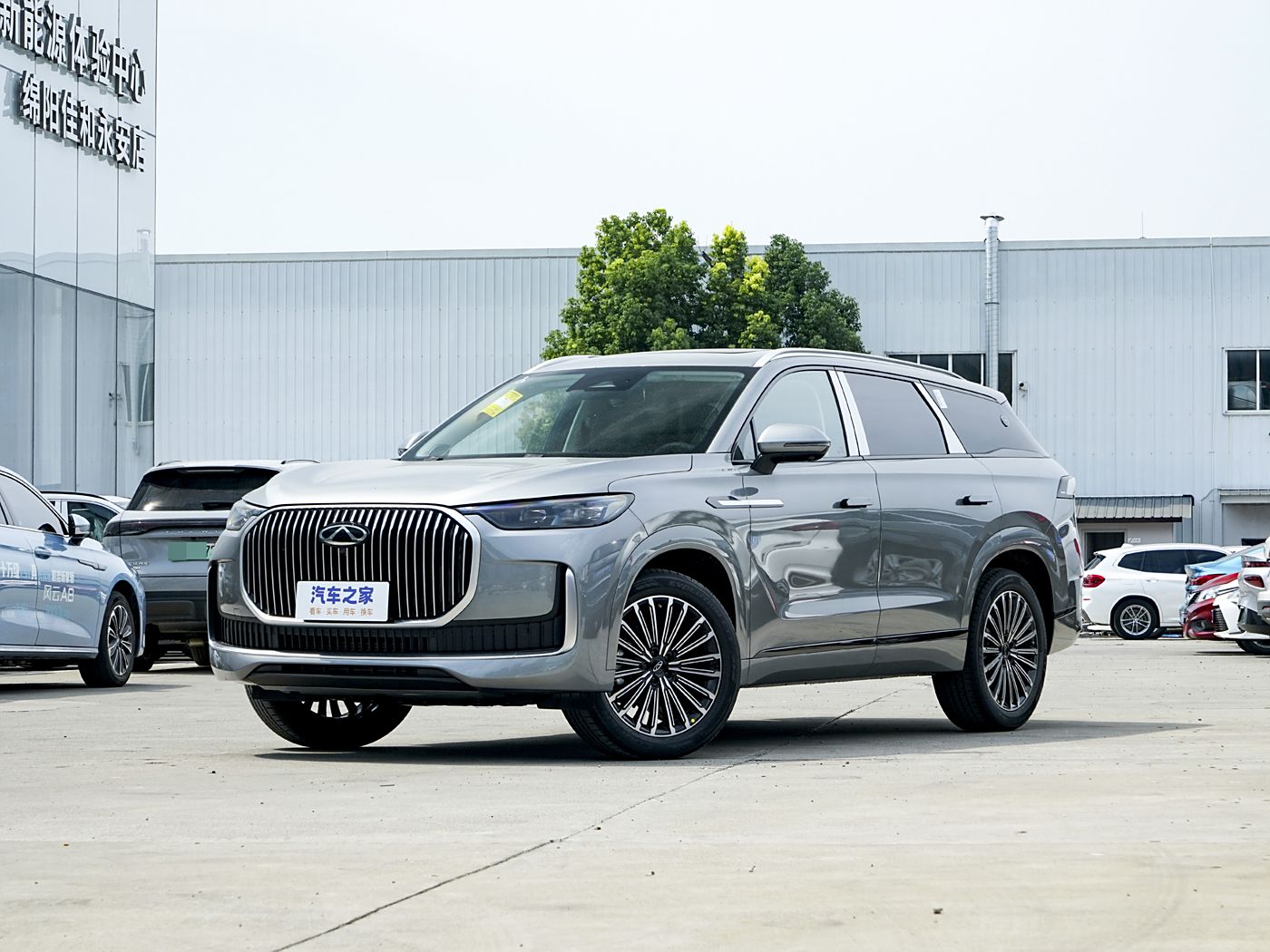 瑞虎9 2025款 2.0T 汽油 双离合两驱舒享版 5座 FOB宁波，最小起订量：3-4 件（一个40 英尺高柜集装箱）（可混合包装），新车