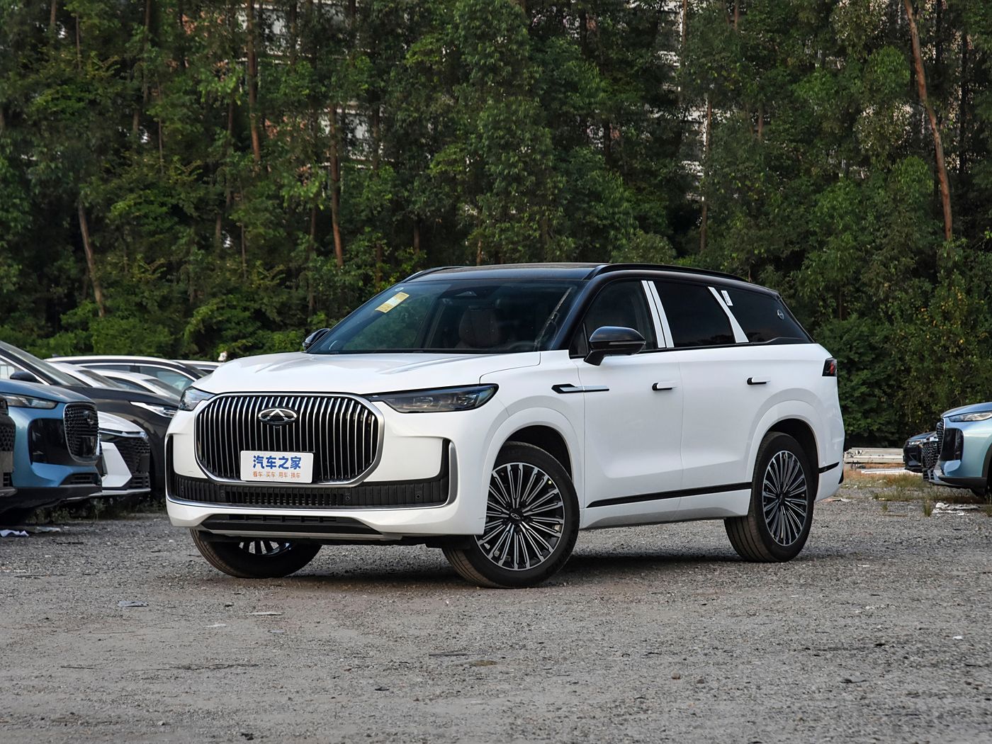 瑞虎9 2025款 2.0T 汽油 双离合两驱豪享版 5座 FOB宁波，最小起订量：3-4 件（一个40 英尺高柜集装箱）（可混合包装），新车