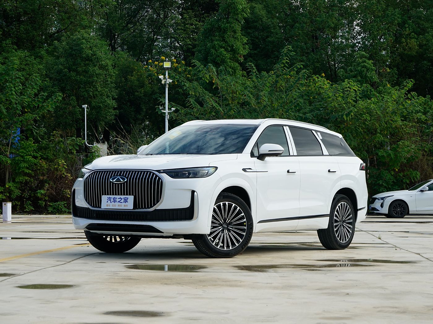 瑞虎9 2025款 2.0T 汽油 双离合两驱豪享版 7座 FOB宁波，最小起订量：3-4 件（一个40 英尺高柜集装箱）（可混合包装），新车