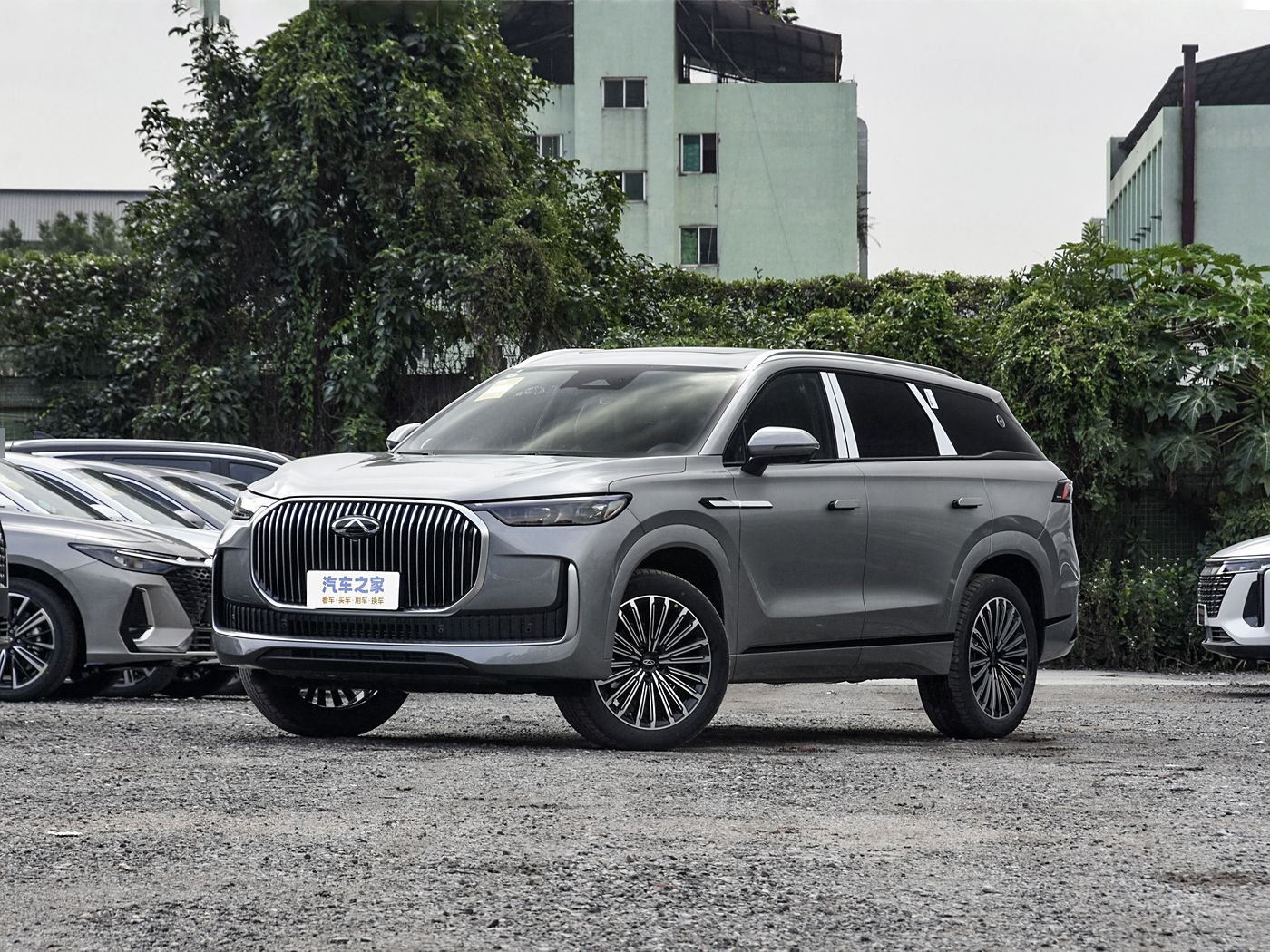 瑞虎9 2025款 2.0T 汽油 自动四驱臻享版 5座 FOB宁波，最小起订量：3-4 件（一个40 英尺高柜集装箱）（可混合包装），新车