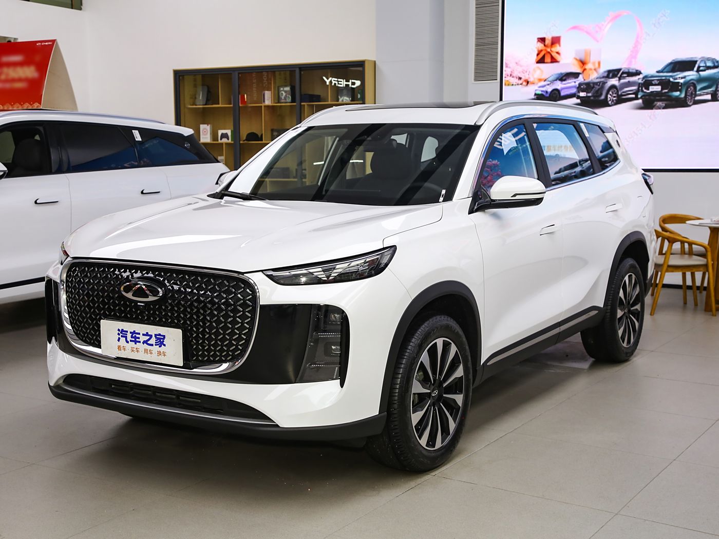 瑞虎8 PLUS 2025款 汽油290TGDI DCT豪华型7 FOB宁波，最小起订量：3-4 件（一个40 英尺高柜集装箱）（可混合包装），新车