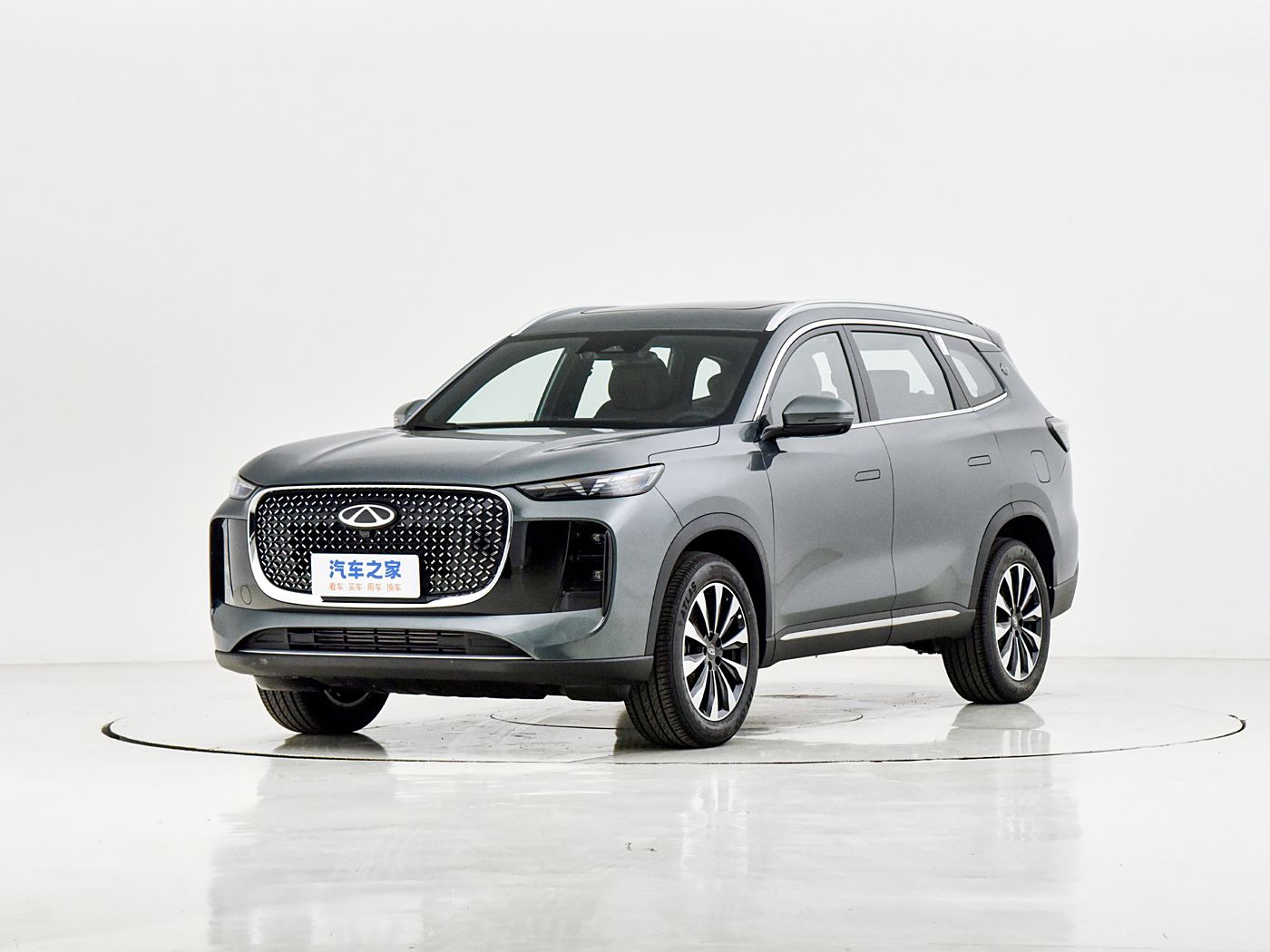 瑞虎8 PLUS 2025款 汽油290TGDI DCT尊贵型 5 FOB宁波，最小起订量：3-4 件（一个40 英尺高柜集装箱）（可混合包装），新车