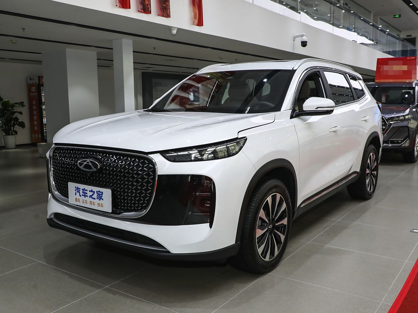 瑞虎8 PLUS 2025款 汽油290TGDI DCT尊贵型 7 FOB宁波，最小起订量：3-4 件（一个40 英尺高柜集装箱）（可混合包装），新车