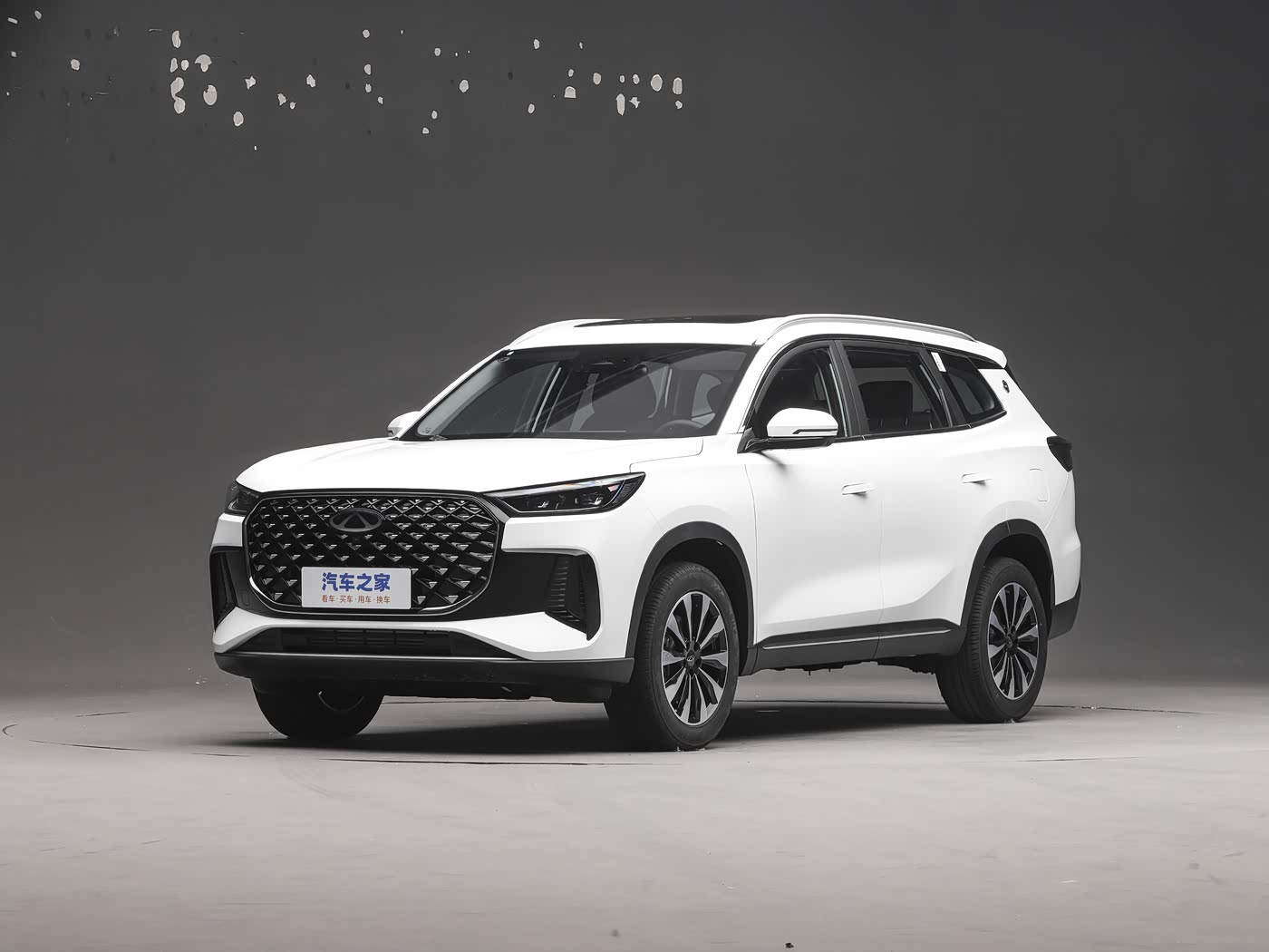 瑞虎8 PLUS 2025款 汽油290TGDI DCT乘风版 5座 FOB宁波，最小起订量：3-4 件（一个40 英尺高柜集装箱）（可混合包装），新车