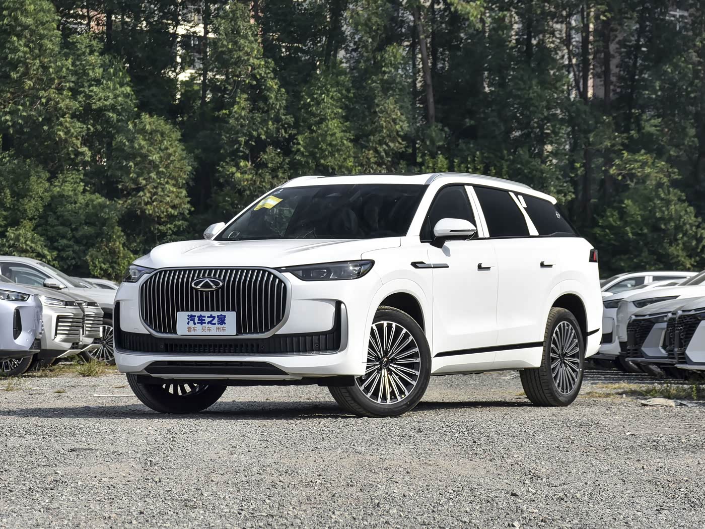 瑞虎9 2025款 2.0T 汽油 自动四驱臻享版 7座 FOB宁波，最小起订量：3-4 件（一个40 英尺高柜集装箱）（可混合包装），新车