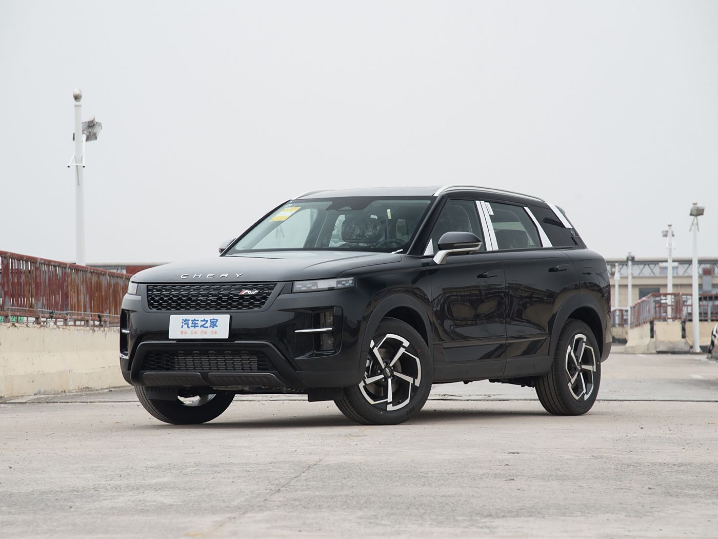 Tiggo 7 2025 gasoline high-energy edition 1.6T Royal two-wheel drive edition FOB Ningbo,MOQ: 3-4 PCS (1*40HQ) (Can be mixed and packed),New car