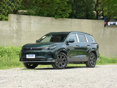 问界M7-2024款-1T 智驾后驱Pro版-5座FOB宁波，最小起订量：3-4 件（一个40 英尺高柜集装箱）（可混合包装），新车