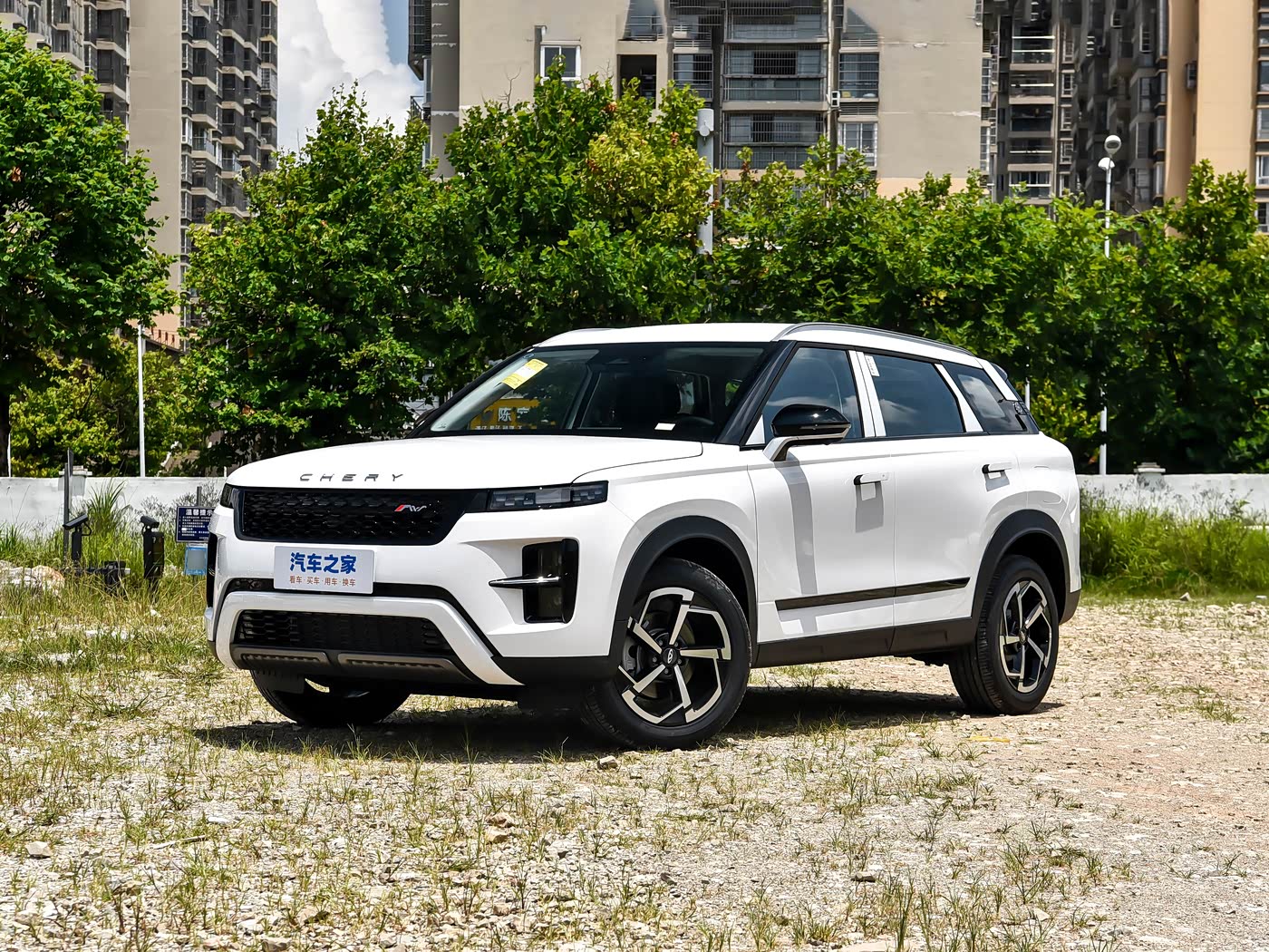 瑞虎7 2025款 汽油 高能版1.5T 驰两驱版 FOB宁波，最小起订量：3-4 件（一个40 英尺高柜集装箱）（可混合包装），新车