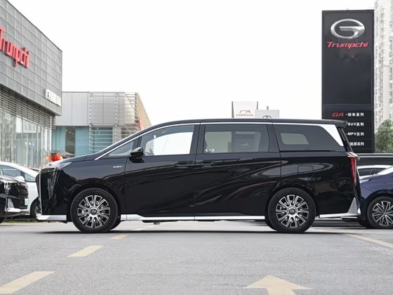 传祺E9 2024款 E9 贺岁版FOB宁波，最小起订量：3-4 件（一个40 英尺高柜集装箱）（可混合包装），新车