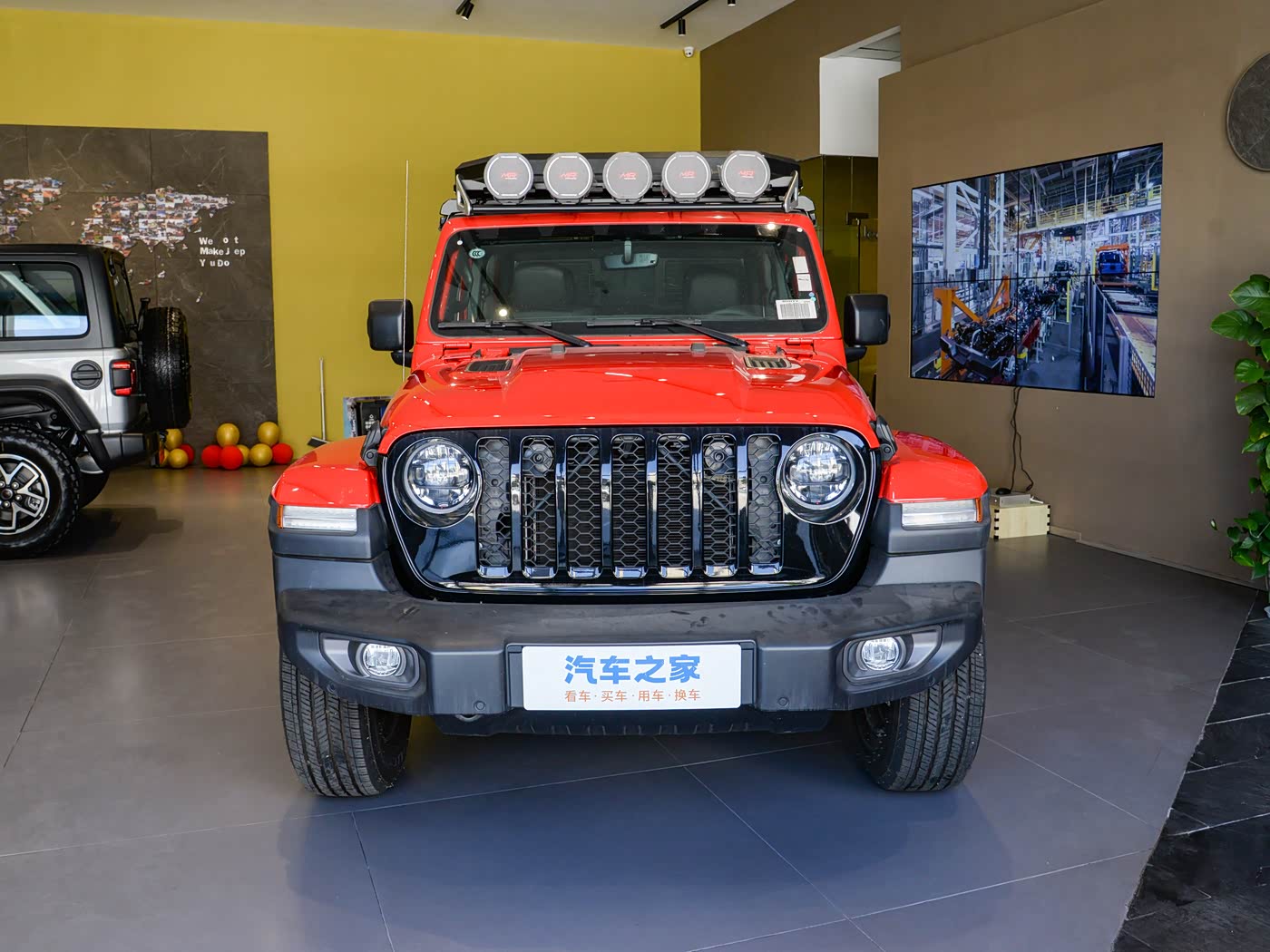 Jeep 角斗士 2025款 3.6L 旅居版-FOB宁波，最小起订量：3-4 件（一个40 英尺高柜集装箱）（可混合包装），新车 油车