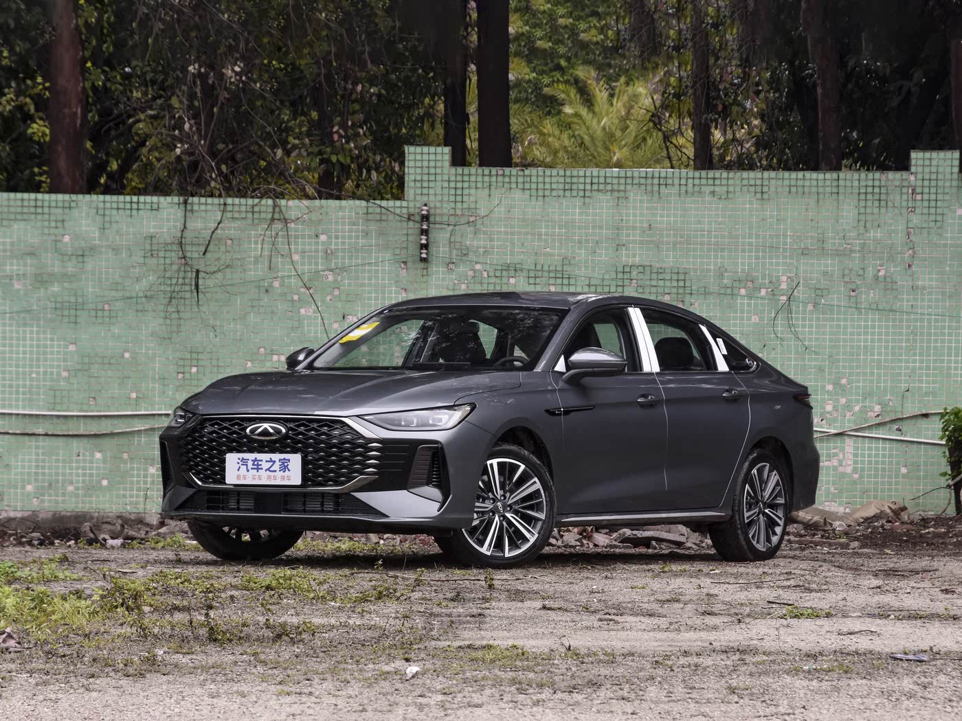 艾瑞泽8 PRO 汽油 2025款Pro 1.6T 标准型 FOB宁波，最小起订量：3-4 件（一个40 英尺高柜集装箱）（可混合包装），新车