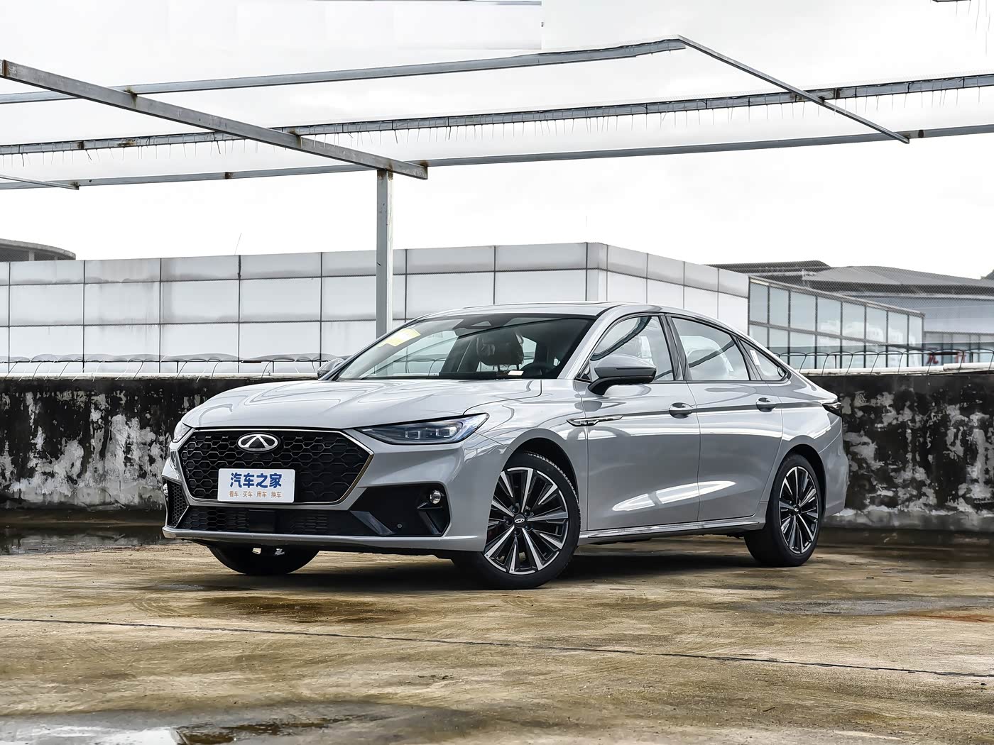 艾瑞泽8 PRO汽油 2025款Pro 2.0T 尊字型 FOB宁波，最小起订量：3-4 件（一个40 英尺高柜集装箱）（可混合包装），新车